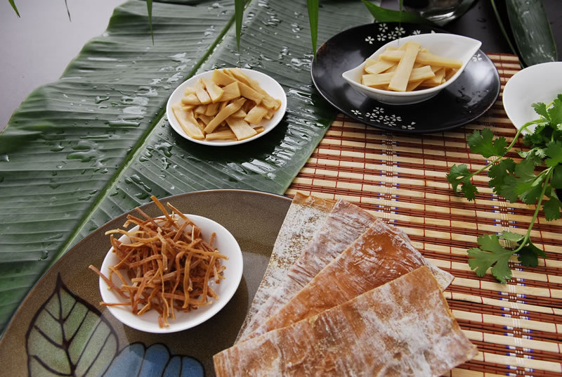 Dried bamboo shoots in Chinese