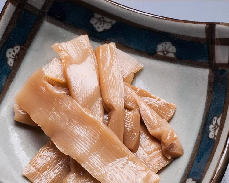 bamboo shoots canned food