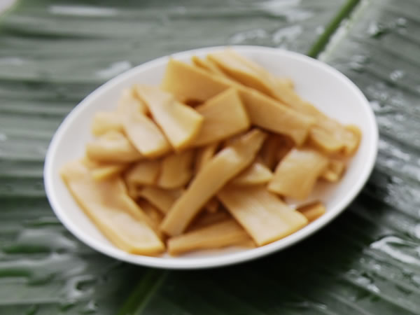 Seasoned bamboo shoots