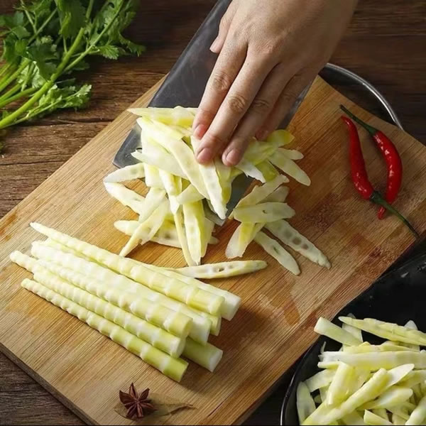 bamboo shoots canned food