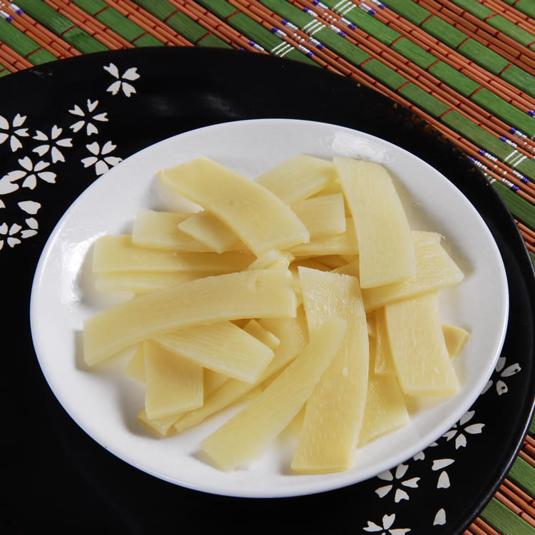 bamboo shoots canned food