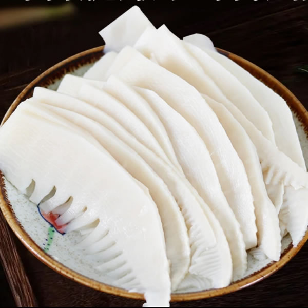 Fresh bamboo shoots in water canned